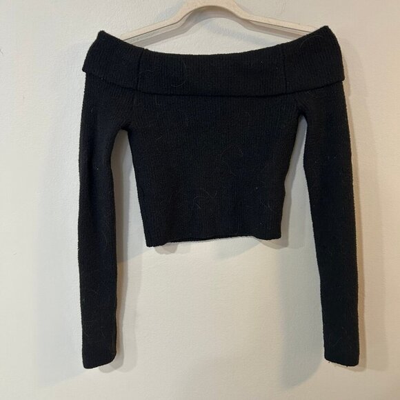 American Eagle Off The Shoulder Long Sleeve Black Cozy Sweater Size Medium - Picture 3 of 6